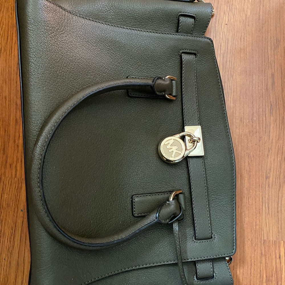 Micheal Kors Purse